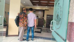 Awal Puasa, Perkantoran Raci Kosong Mlompong