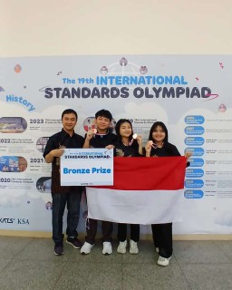 Kado Kemerdekaan RI dari Tim Indonesia pada Olimpiade Standar Internasional