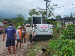 Walah ... Drainase Tak Fungsi Dekat Rumah Wakil Ketua Dewan. Jadi Penyebab Banjir di Jeruk Purut