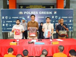 Polres Gresik Ungkap 15 Kasus Kriminal Selama April, 22 Tersangka Diamankan