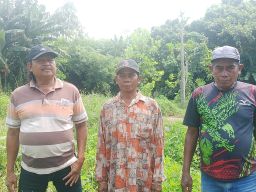 Tuntut SPPT, Warga Selotambak Ancam Polisikan Pemdes