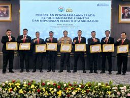 Bongkar Suap Perangkat Desa, Polresta Sidoarjo Terima Penghargaan dari Kementerian Desa