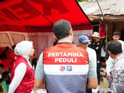Pertamina Salurkan Bantuan Kemanusiaan untuk Korban Kebakaran Kelurahan 1 Ulu Palembang