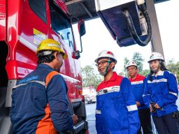 Direktur Pertamina Patra Niaga Pantau Langsung Tambahan Pasokan BBM Untuk Jember