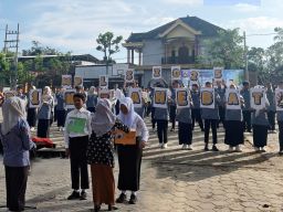 Awali  Tahun Ajaran Baru 2025/2026 SMPN 1 Sawoo Gelar MPLS Ramah