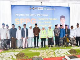 Peletakan Batu Pertama Pembangunan SPPG di Al-Yasini. Menko PM Cak Imin : Ponpes Paling Siap Melaksanakan MBG