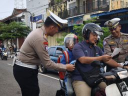 Bukan Tilang, Ini Cara Humanis Polres Ponorogo Tutup Operasi Patuh Semeru 2025