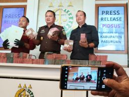 Kejari Terima Uang Pengembalian Rp 2,5 M di Kasus Korupsi PKBM