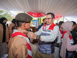 Pertamina Patra Niaga Peduli: 1.000 Seragam untuk Anak Operator SPBU dan Difabel