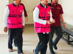 Dua Terdakwa Staf Dispendikbud Jalani Sidang Perdana. JPU dakwa Pasal Berlapis