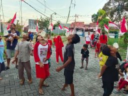 Warga Hunian Akmal Mandiri Meriahkan HUT ke-80 RI dengan Aneka Lomba