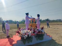 Camat Menganti Pimpin Upacara HUT ke-80 RI di Lapangan Kepatihan