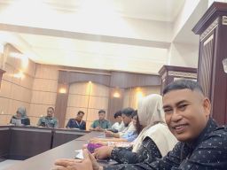 OTT Wamenaker Diapresiasi Penggiat Anti Korupsi