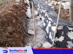 Proyek Irigasi P3A Reena Putri di Desa Komis Jadi Sorotan