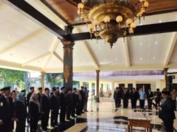 Bupati Jombang Lantik 25 Pejabat Manajerial, Tekankan Loyalitas dan Profesionalisme