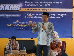 Mahfud Dorong Mahasiswa Baru STIKes Sukma Wijaya Bangun Pola Pikir Berkembang