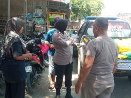 Polsek Sukorejo Gelar Gerakan Pangan Murah Beras Murah Bulog