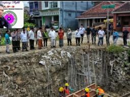 Ini Tanggapan Ketua LSM "Sapujagad" Terkait Amblasnya Jalan Akibat Tanah Longsor di Desa Asemgede