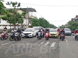 Detik- Detik hari Pahlawan di Ponorogo Jadi Hening Pengendara Hormat Untuk Pahlawan