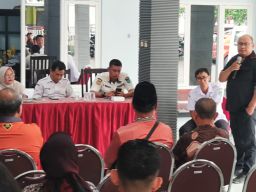 Warga Desa Nogosari Marah, Desak Kades Tutup Warkop Plus Karaoke