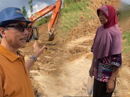 Kang Suli Da’im Kunjungi Lokasi Longsor di Desa Wagir Kidul Kecamatan Pulung