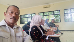 Esai Reflektif Dzulhijjah Fajar: Menavigasi Legitimasi Ganda di Era Polarisasi