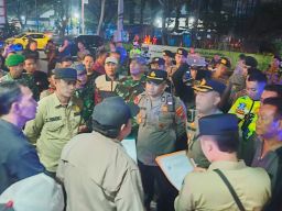 Jadi Tempat Maksiat. Warkop plus Karaoke di Nogosari Diobrak-Abarik Petugas Gabungan