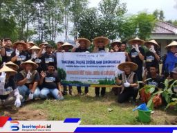 BULOG Tanam 250 Jambu Air Camplong di Sampang, Padukan Konservasi dan Pemberdayaan Ekonomi