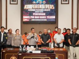 Polrestabes Surabaya Ungkap Kasus Pencurian Kabel Telkom, Tiga Tersangka Diamankan