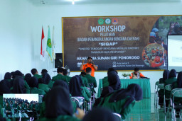 Kolaborasi Akafarma Sunan Giri Ponorogo dan BPBD : Pelatihan Manajemen Bencana Pemahaman Mitigasi Bencana