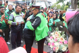 Pelepasan Kapolres Pasuruan Kota Diarak Ratusan Mitra Gojek 