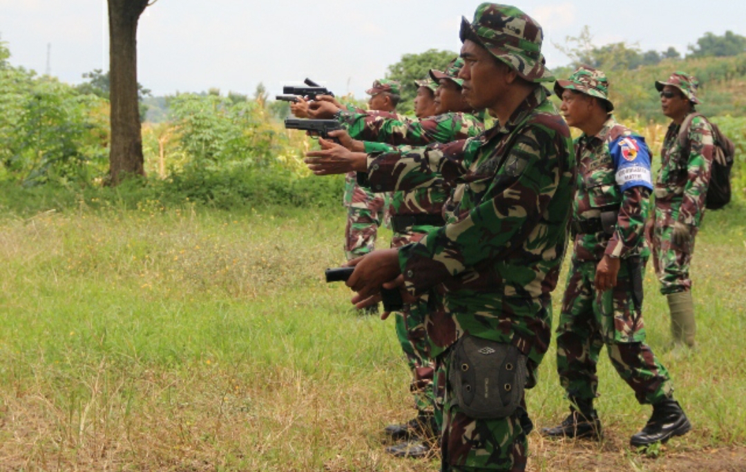 Anggota Kodim-0802 Ponorogo-gelar latihan menembak triwulan tahun 2020