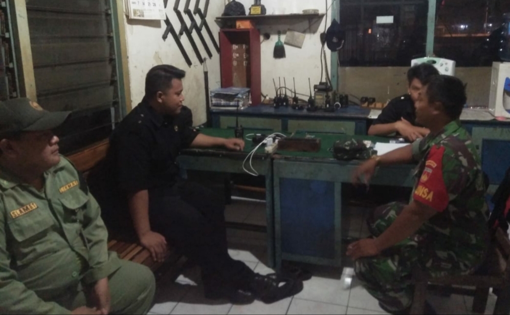 Serda Agus Santoso saat memberikan arahan kamtibmas