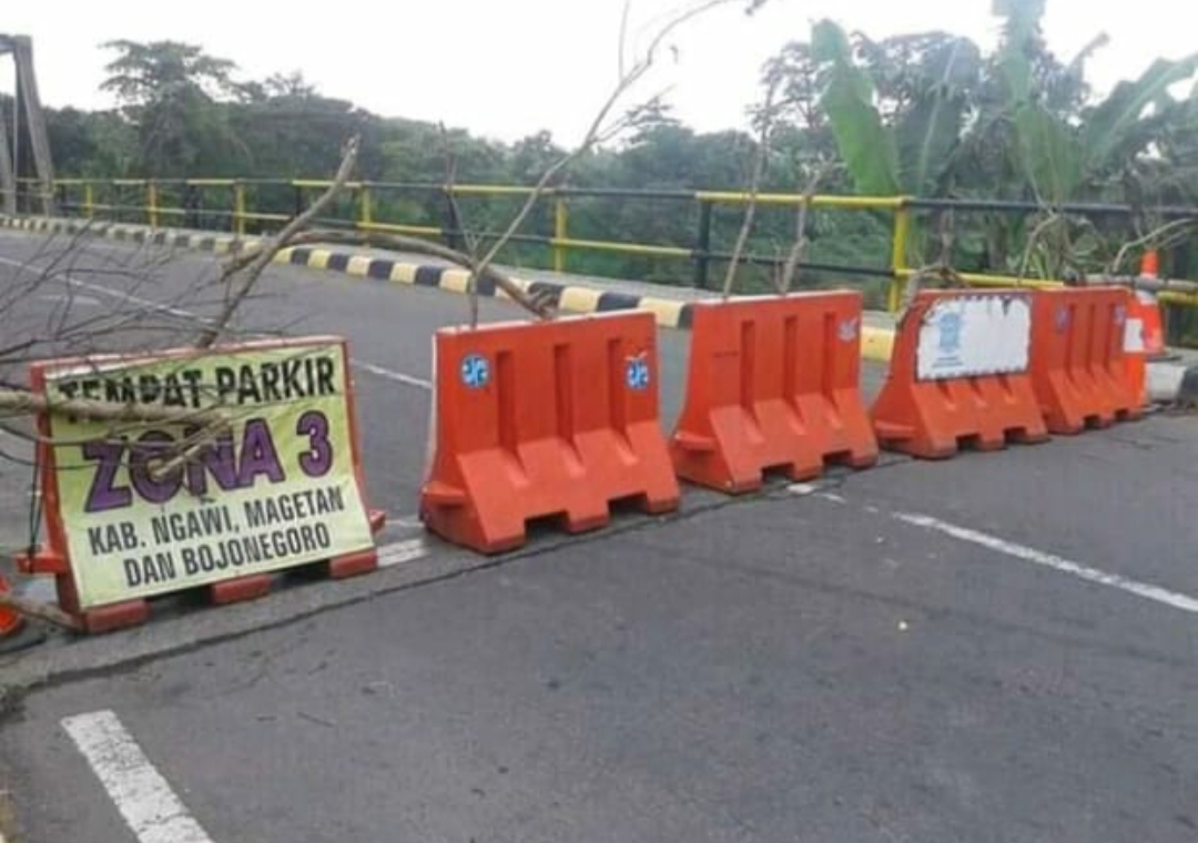 Water Barrier yang ditutup akan di buka di ganti rambu larangan melintas