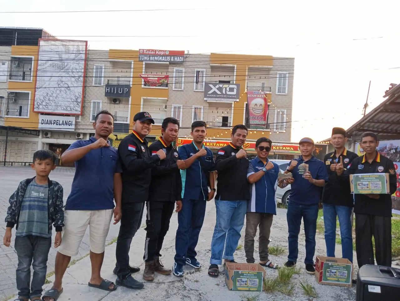 FKMB dan LRC Galang Dana Untuk Korban Bencana Alam di Sumatera Barat