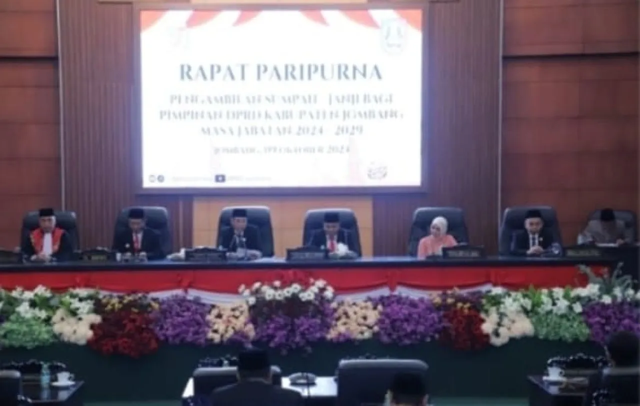 Pelantikan Pimpinan DPRD Jombang Periode 2024-2029