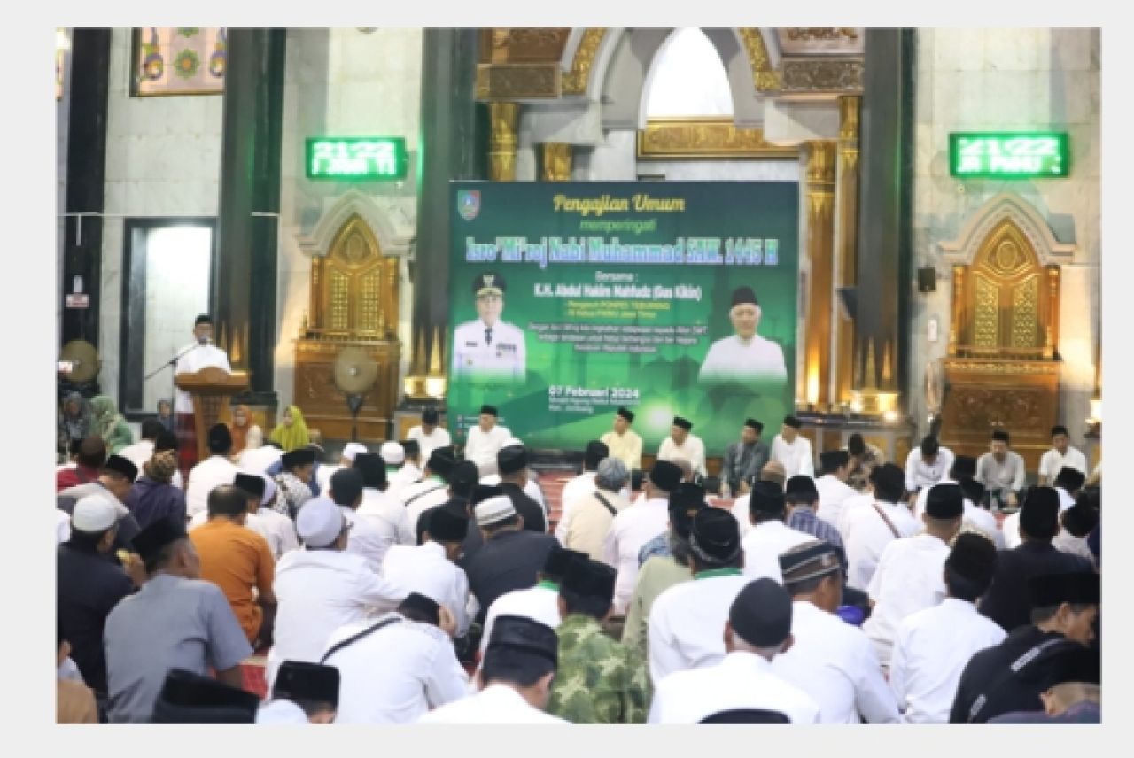 Pj Bupati Hadiri Peringatan Isra Mi'raj Nabi Muhammad SAW 1445 H Di Masjid Agung Baitul Mukminin