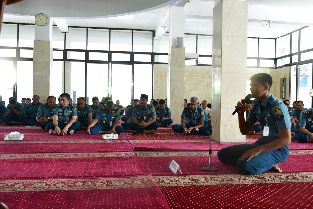 Lomba MHQ yang diikuti 19 peserta dari satuan jajaran Penerbangan TNl AL wilayah Surabaya