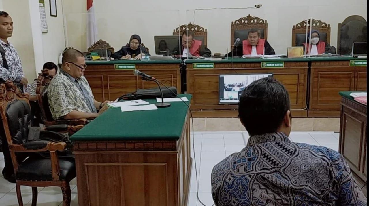 Anwar, SH, Legal Hukum PT. Putra Mahakarya Sentosa saat bersaksi/Ist