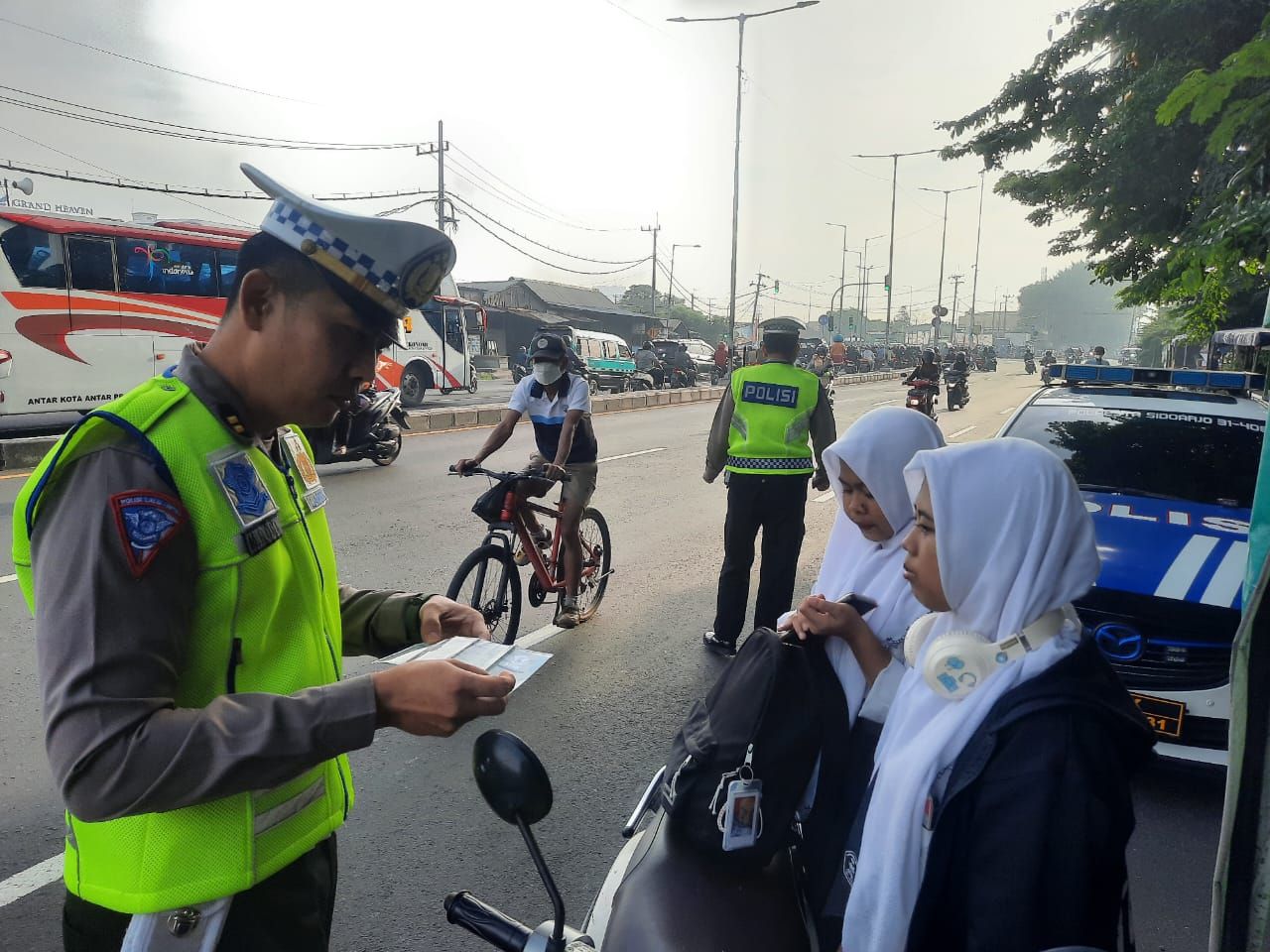 Samsat Krian Konsisten Berikan Pelayanan Prima  Sidoarjo