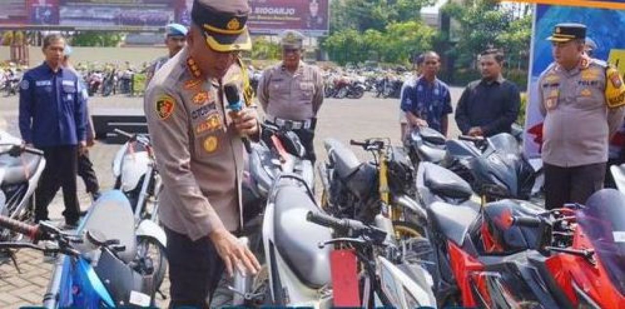 Kapolresta Sidoarjo Kombes. Pol. Christian Tobing