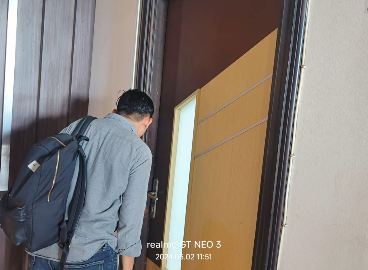 Salah satu ruang rapat yang gelar Pansus DPRD Kabupaten Pasuruan bersama Petani Kopi, APEKI serta Dinas terkait tertutup