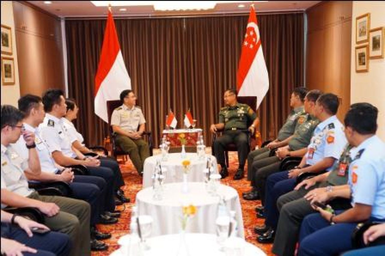Pertemuan Ke-21 antara TNI dengan Singapore Armed Forces (SAF) Annual Staff Meeting 