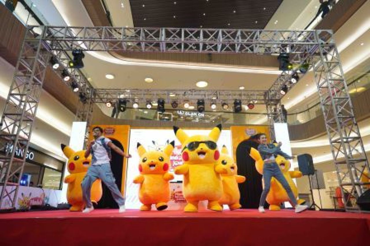 Pikachu EDM Show