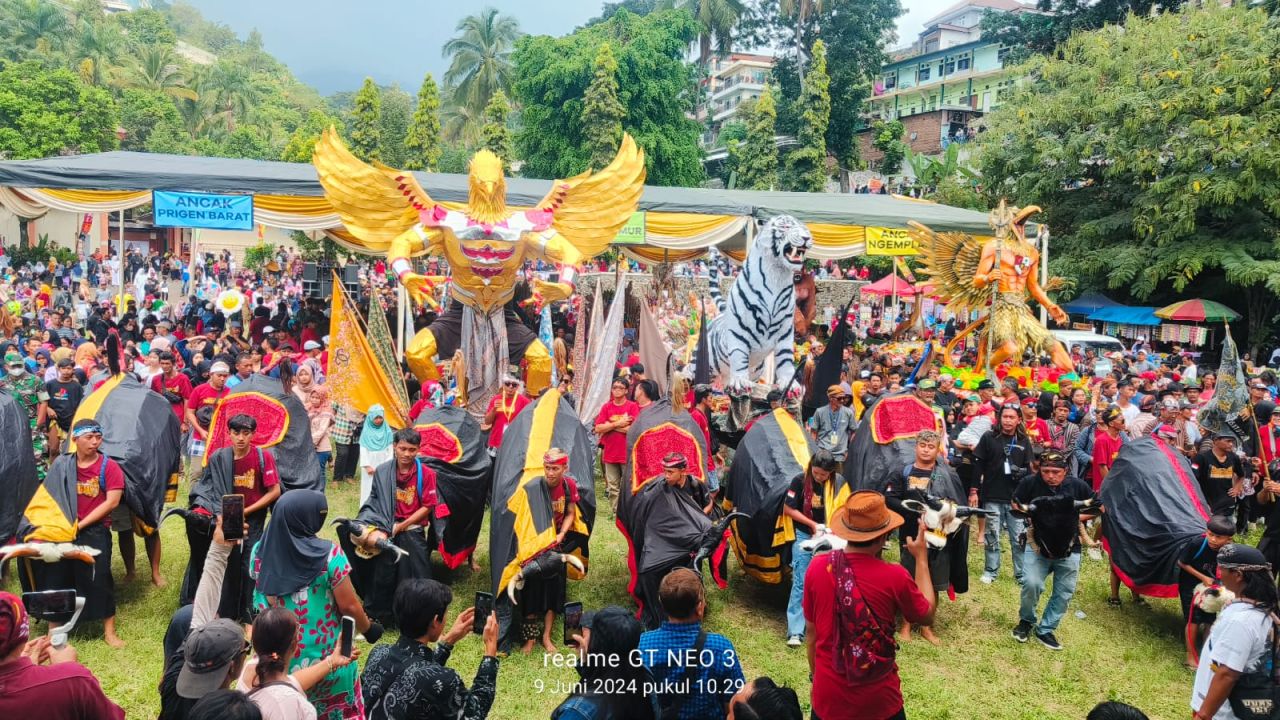 Sedekah Bumi di Prigen
