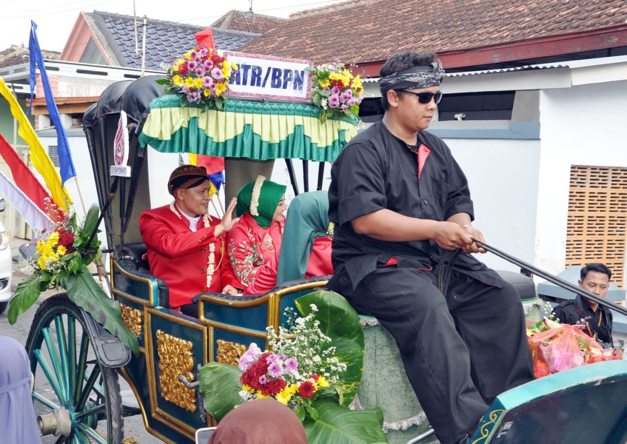 BPN Ponorogo Meriahkan Kirab Pusaka dan Pawai Lintas Sejarah Grebeg Suro 2024