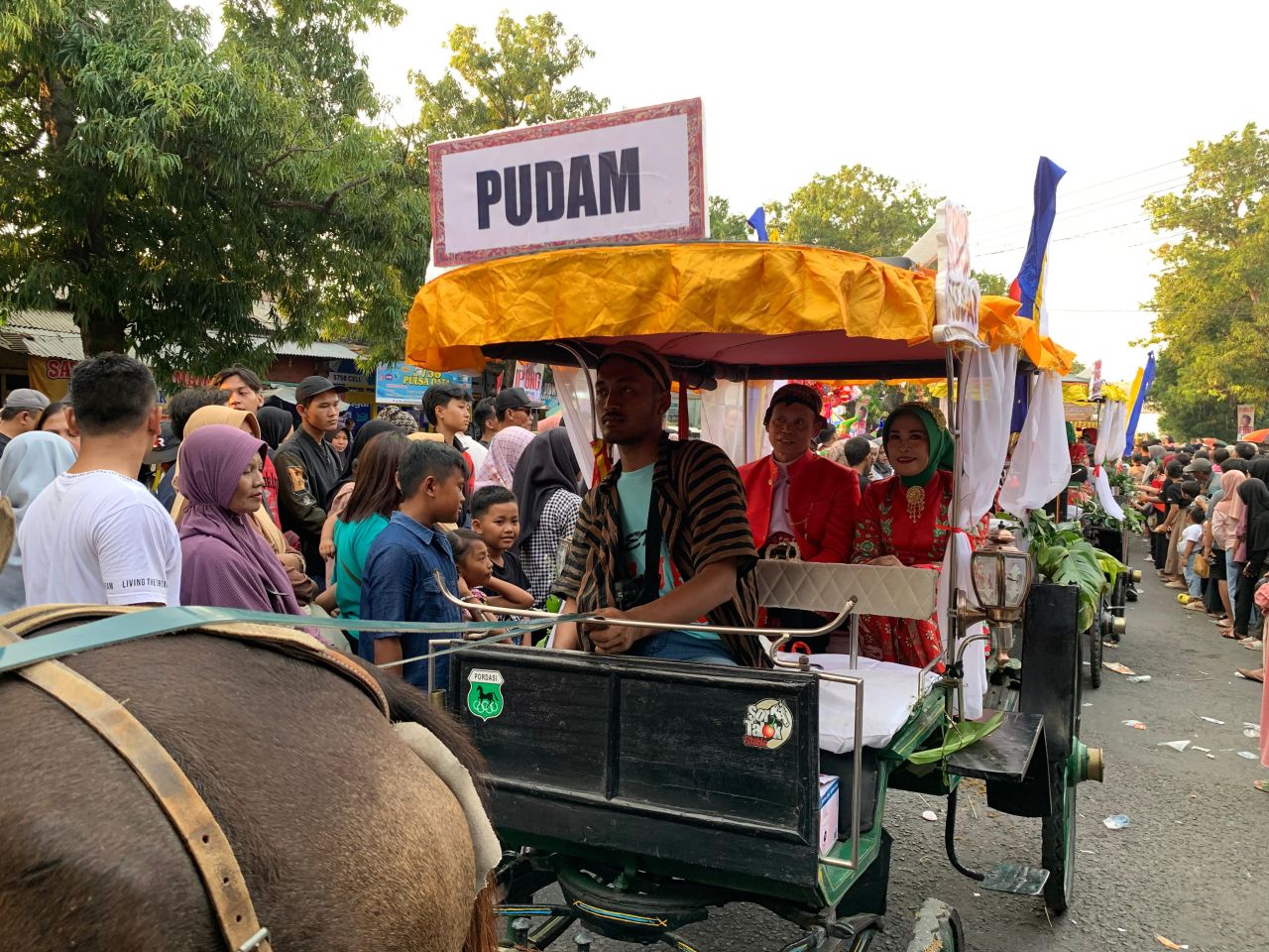 PUDAM Ponorogo Ikuti Pawai Lintas Sejarah Grebeg Suro 2024