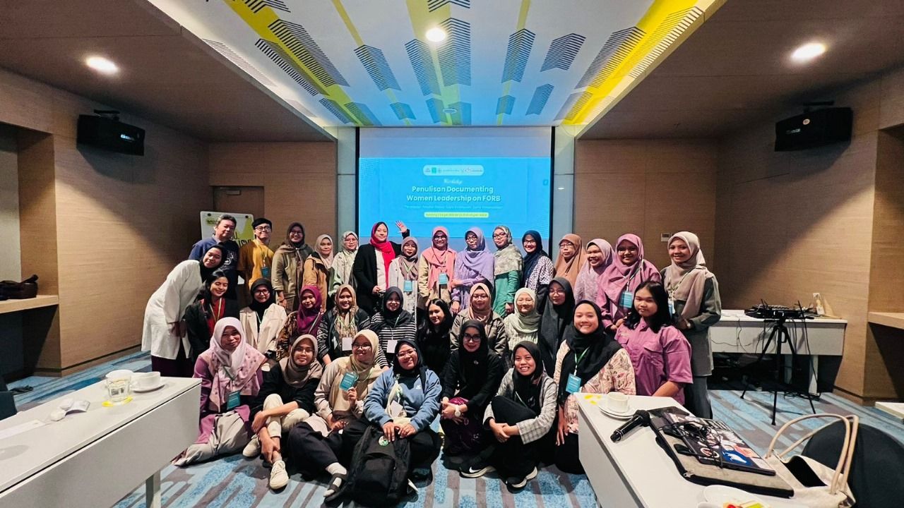 Dokumentasikan Kepemimpinan Perempuan dalam Membangun Perdamaian, JISRA Gelar Workshop Penulisan