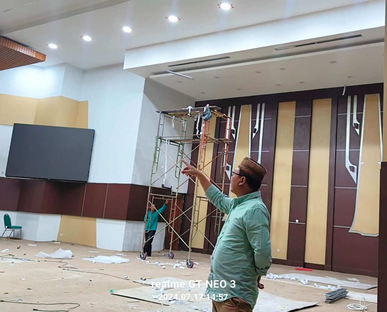 Ketua DPRD Kabupaten Pasuruan, Sudiono Fauzan saat sidak proyek di gedung dewan