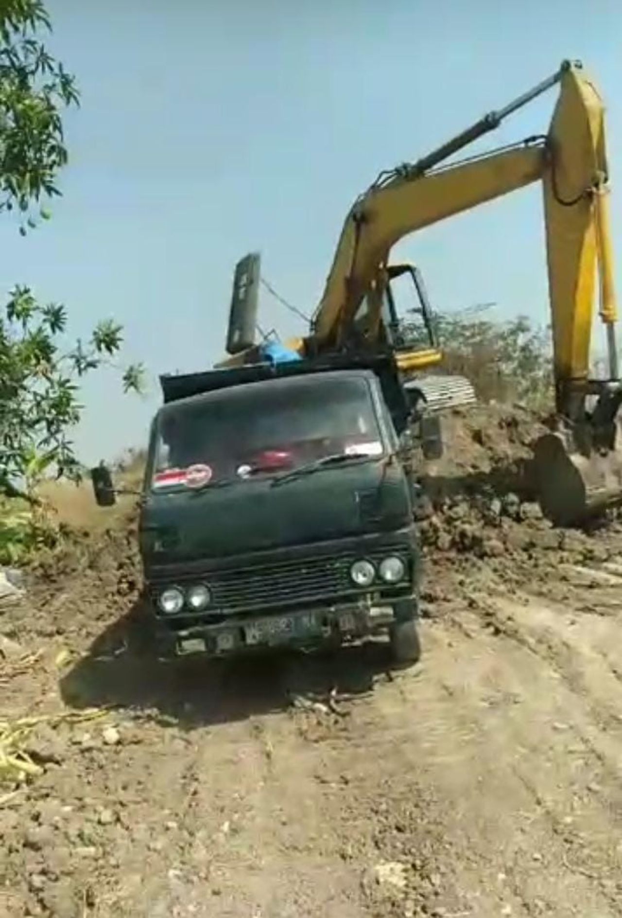 Galian c ilegal di Desa Jogodalu